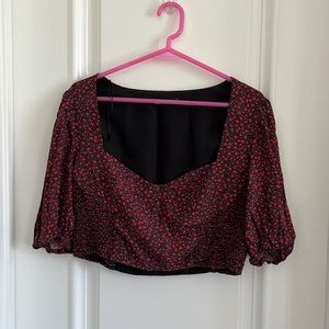 Sweetheart neckline rose patterned top